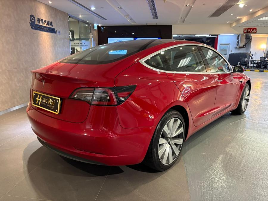 Model 3 Standard Range Plus - Image 2